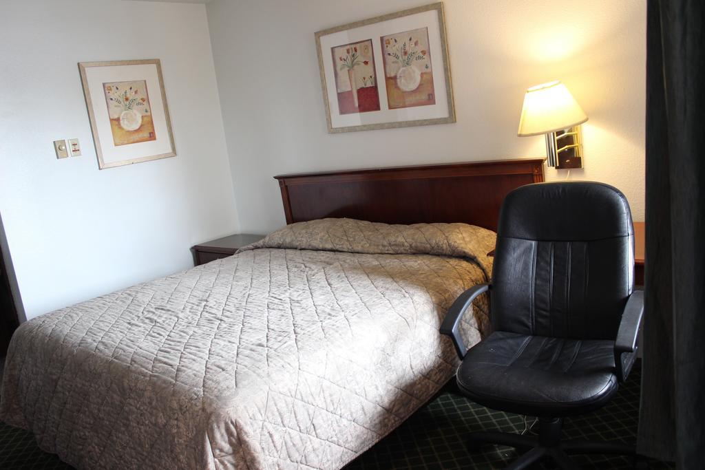 פייף Kings Motor Inn חדר תמונה